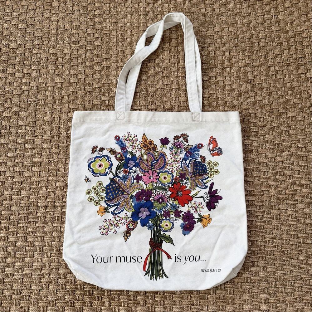 Vera Bradley Woodlark Tote Bouquet #1 Floral Design Pattern